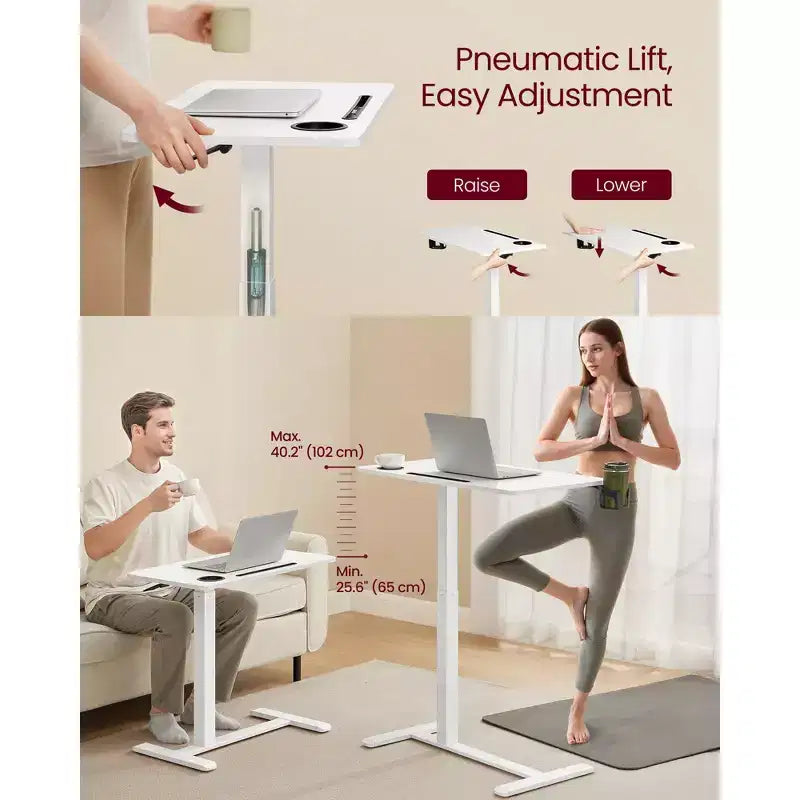 Scrivania Mobile Regolabile in Altezza da 70 cm con 2 Portabicchieri e Slot per Tablet, Scrivania Computer con Rotelle per Camera da Letto e Soggiorno, Bianco Nuvola