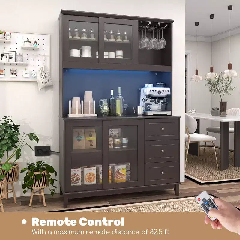 Dispensa da Cucina con Luci a LED e Presa di Corrente, Marrone Scuro